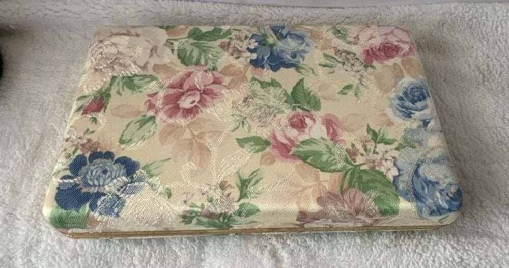Vintage‎ Floral Fabric Clamshell Jewelry Travel Case with Mirror